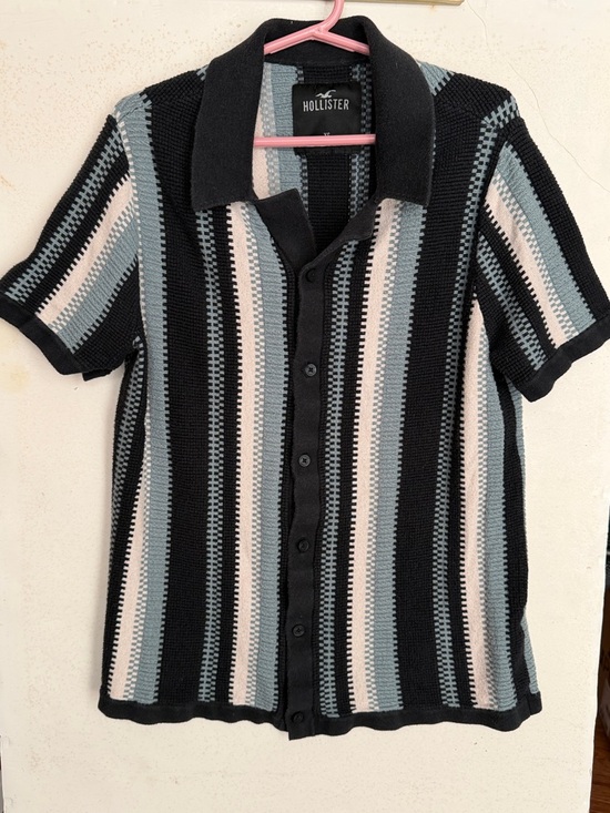 Hollister Other - Hollister Short Sleeve Textured Knit Polo in Black, Light Blue & Cream